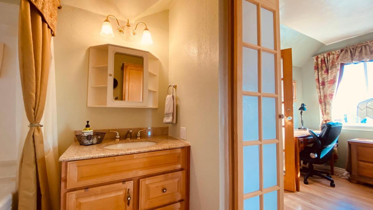 The Victorian Spa Retreat พอร์ตแองเจลิส ภายนอก รูปภาพ