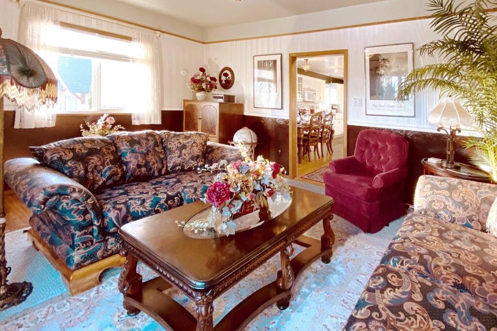 The Victorian Spa Retreat พอร์ตแองเจลิส ภายนอก รูปภาพ