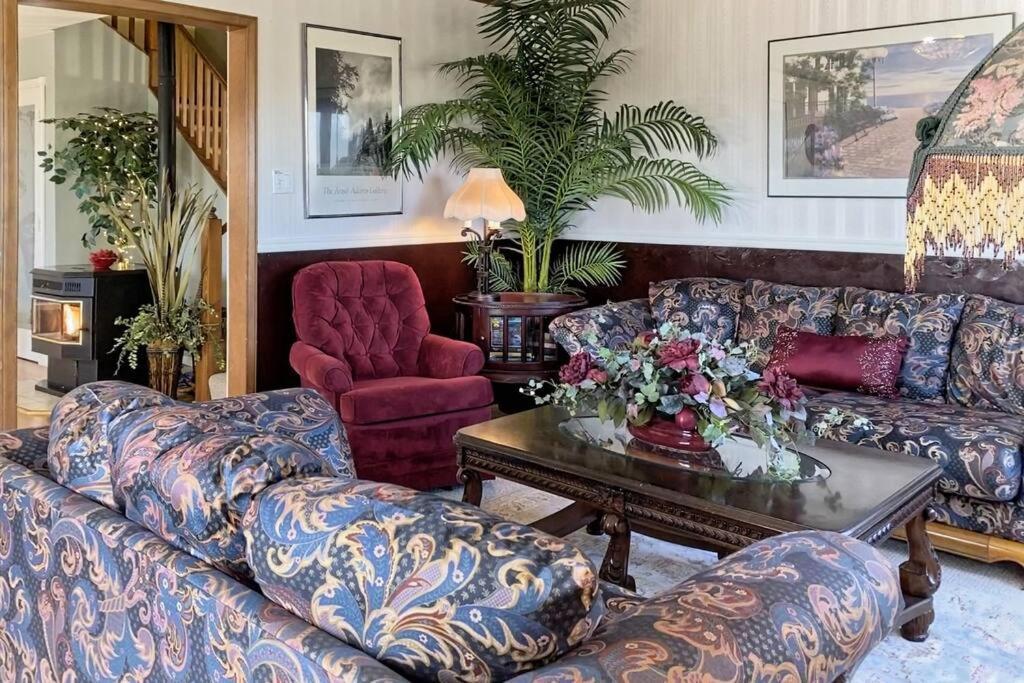 The Victorian Spa Retreat พอร์ตแองเจลิส ภายนอก รูปภาพ
